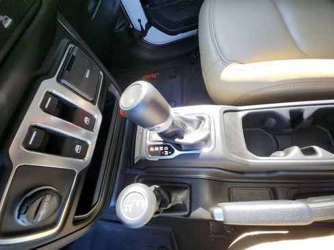 Used 2023 Jeep Wrangler Sport S image 20