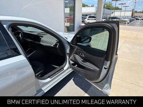 Certified 2025 BMW M340i xDrive w/ Premium Package AWD/4WD image 16