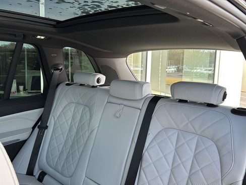 Used 2025 BMW X5 xDrive40i w/ Premium Package image 27