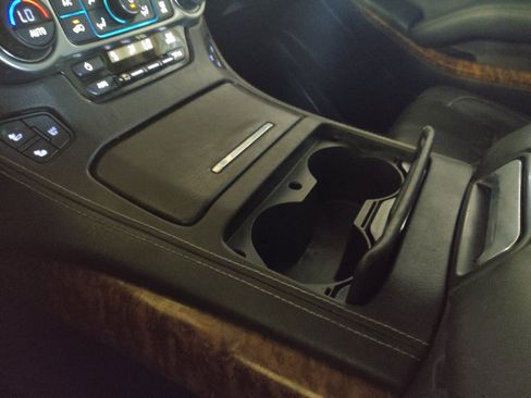 Used 2016 Chevrolet Tahoe LTZ AWD/4WD image 26