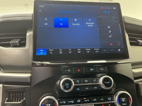 Certified 2024 Ford Expedition Max XLT image 21