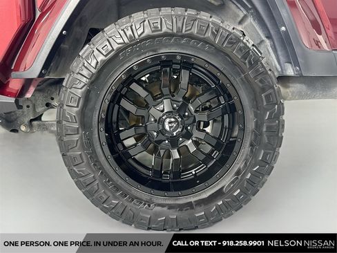 Used 2021 Jeep Gladiator Sport AWD/4WD image 29