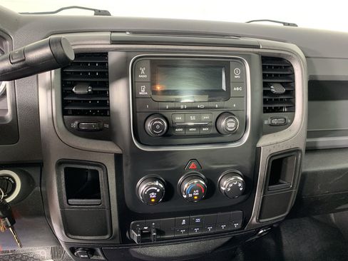 Used 2015 RAM 2500 Tradesman RWD image 24