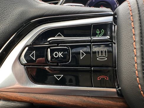 Used 2024 Jeep Grand Cherokee L Summit image 16