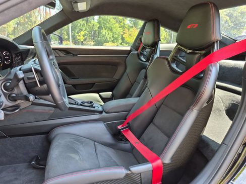 Certified 2022 Porsche 911 GT3 RWD image 5