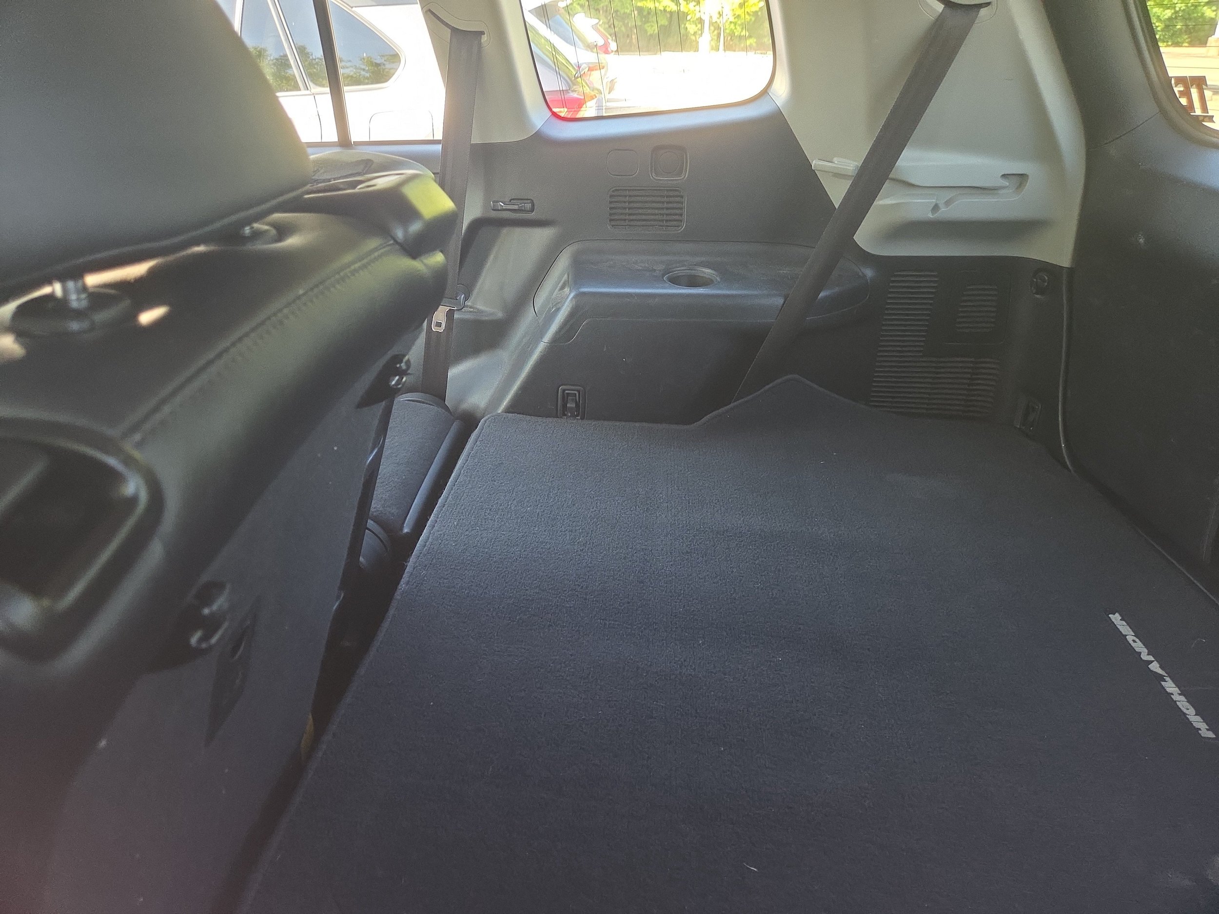 Used 2013 Toyota Highlander SE AWD/4WD image 11