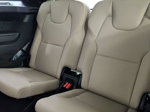 Used 2026 Volvo XC90 B6 Plus w/ Protection Package Premier AWD/4WD image 34