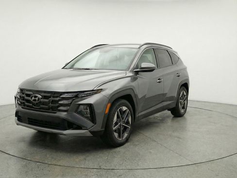Used 2025 Hyundai Tucson SEL AWD/4WD image 3