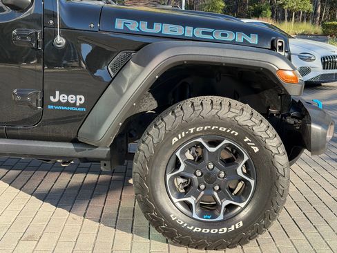 Used 2023 Jeep Wrangler Unlimited Rubicon 4xe image 6