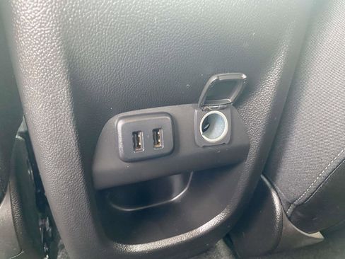 Used 2017 Chevrolet Colorado Z71 image 13