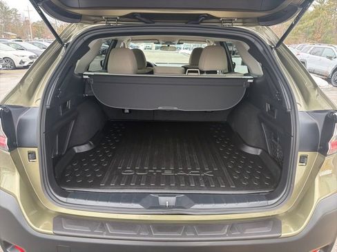 Used 2025 Subaru Outback Premium image 9
