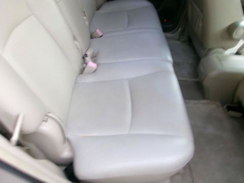 Used 2004 Toyota Highlander 4WD V6 image 5