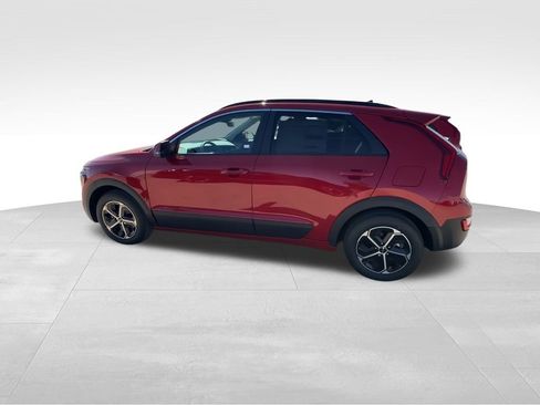 New 2025 Kia Niro EX image 5