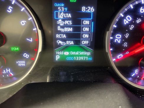 Used 2020 Toyota RAV4 XLE image 21