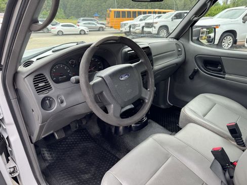Used 2011 Ford Ranger XL RWD image 2