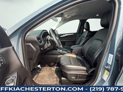 Used 2023 Ford Escape Platinum AWD/4WD image 21
