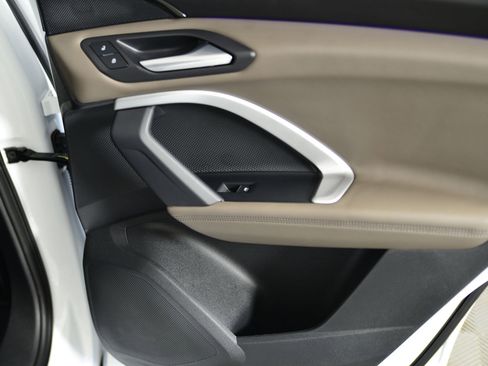 Certified 2025 Audi Q5 Premium w/ Convenience Package image 22