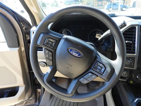 Used 2016 Ford F150 XLT w/ Trailer Tow Package RWD image 24