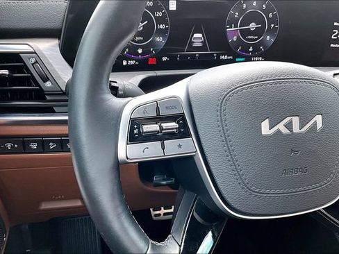 Used 2025 Kia Telluride SX X-Line AWD/4WD image 11