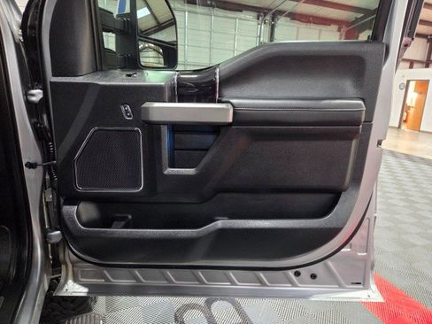 Used 2021 Ford F250 Platinum w/ FX4 Off-Road Package image 39