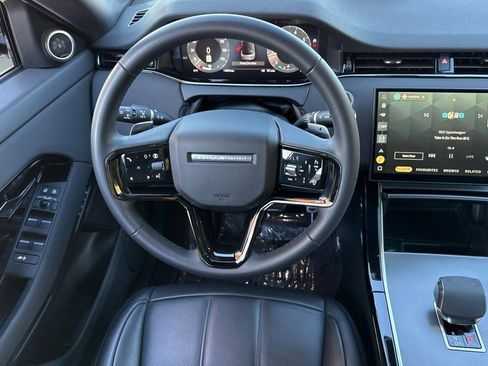 Used 2024 Land Rover Range Rover Evoque Dynamic SE image 27