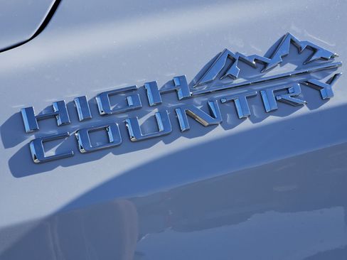 New 2026 Chevrolet Tahoe High Country AWD/4WD image 8
