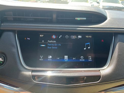 Used 2017 Cadillac XT5 Luxury w/ Driver Awareness Package FWD image 13