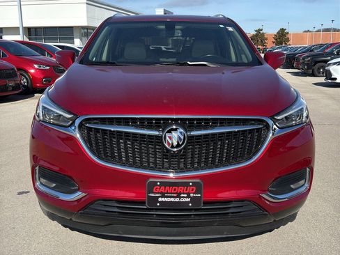Used 2018 Buick Enclave Essence w/ Trailering Package image 3