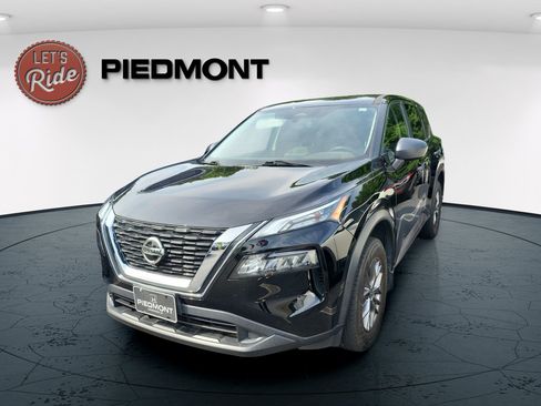 Used 2021 Nissan Rogue S FWD image 1