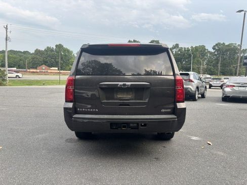 Used 2018 Chevrolet Suburban LT AWD/4WD image 5