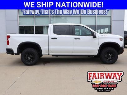 New 2026 Chevrolet Silverado 1500 ZR2 w/ LPO, Dark Essentials Package
