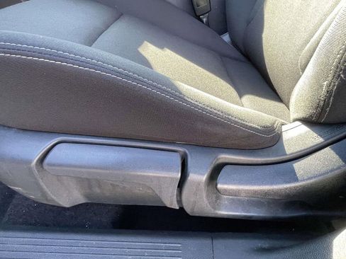 Used 2023 Nissan Rogue S image 14