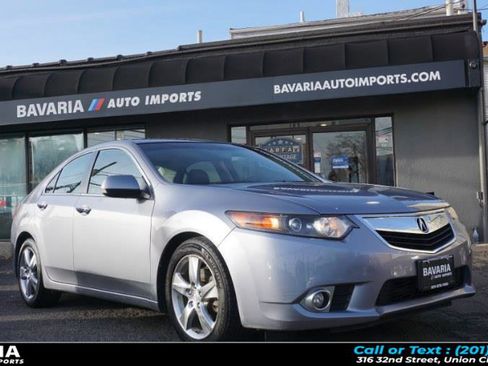 Used 2011 Acura TSX w/ Technology Package image 1