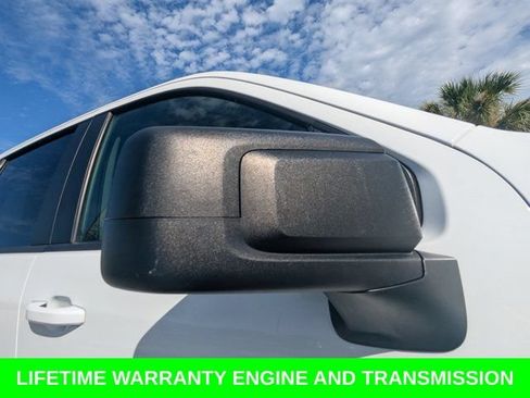 Used 2022 Chevrolet Silverado 2500 LT AWD/4WD image 13