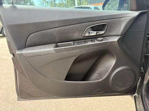 Used 2016 Chevrolet Cruze LTZ image 9