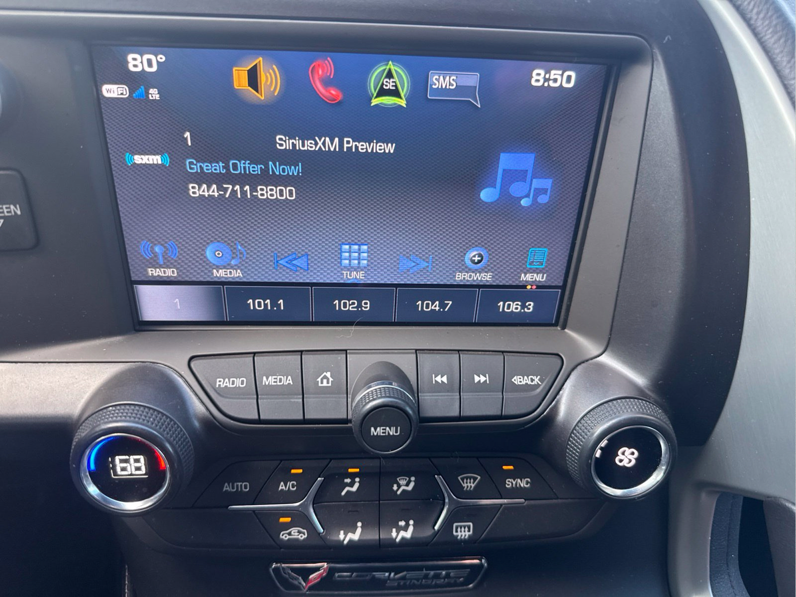 Used 2019 Chevrolet Corvette Stingray Coupe w/ 1LT RWD image 32