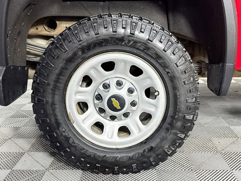 Used 2020 Chevrolet Silverado 2500 LT image 54