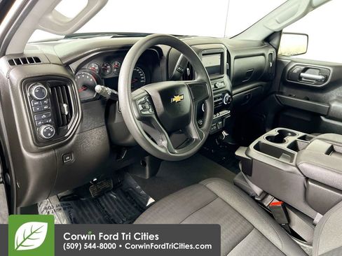 Used 2023 Chevrolet Silverado 1500 Custom image 3