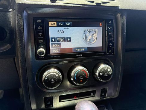 Used 2010 Dodge Challenger R/T image 33