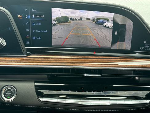 Certified 2024 Cadillac Escalade Premium Luxury w/ Performance Package AWD/4WD image 23
