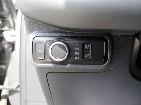 Used 2025 Ford Explorer Active image 23