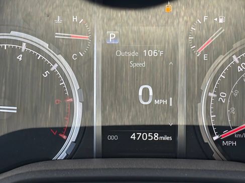 Used 2024 Toyota 4Runner TRD Off-Road Premium w/ Moonroof Package AWD/4WD image 12