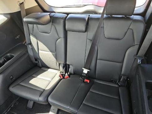 Used 2025 Kia Telluride S AWD/4WD image 11