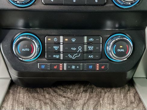 Used 2019 Ford F250 Lariat w/ Lariat Ultimate Package image 16