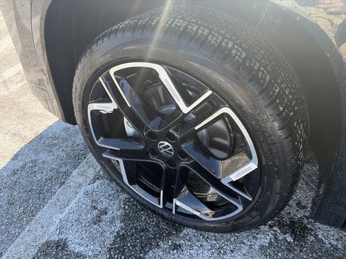 New 2026 Volkswagen Tiguan SEL R-Line image 7