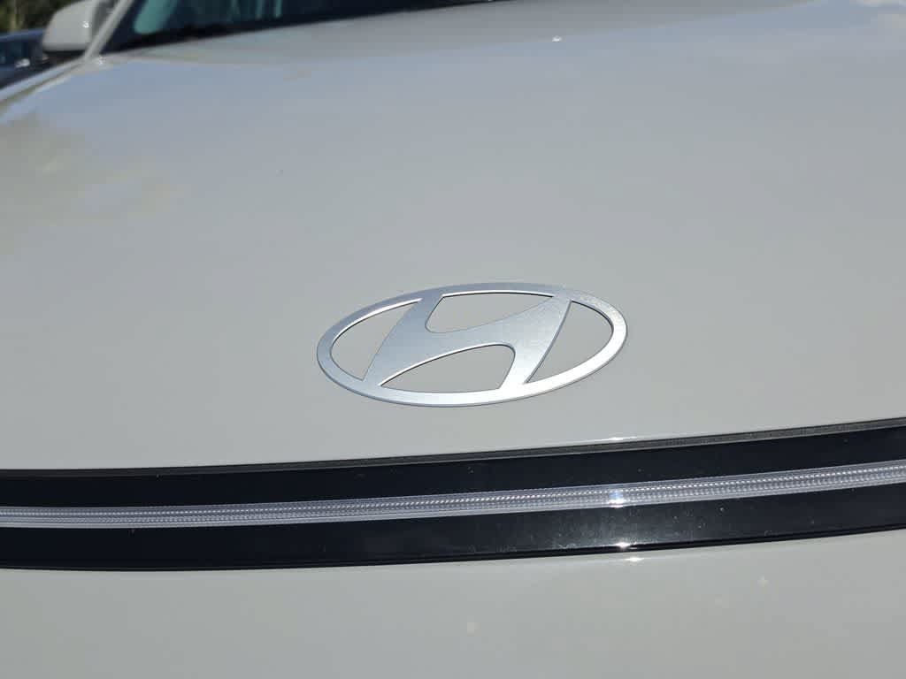 New 2027 Hyundai Kona SE FWD image 12