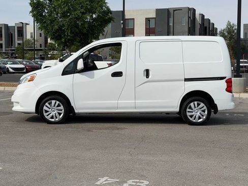 Used 2021 Nissan NV200 SV image 2