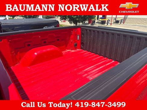 Used 2022 Chevrolet Silverado 1500 LT AWD/4WD image 25