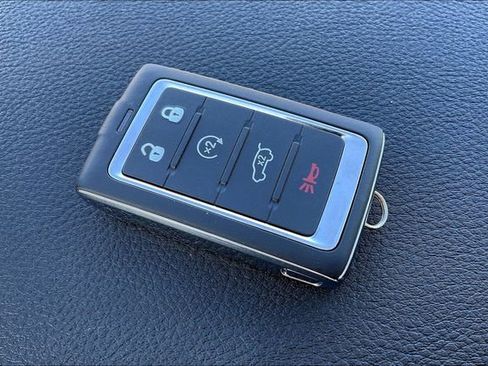 New 2024 Jeep Grand Cherokee Limited w/ Black Appearance Package image 28