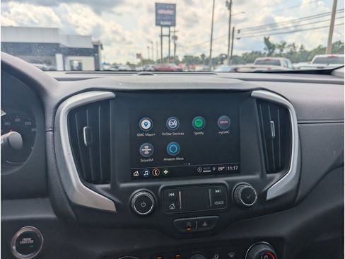 Used 2023 GMC Terrain SLT w/ LPO, 'HIT The Road' Package FWD image 18